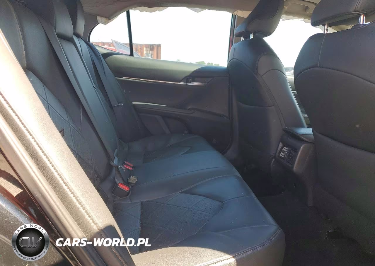 2019 Toyota Camry Xle VIN:4T1B11HK2KU768930 - 10