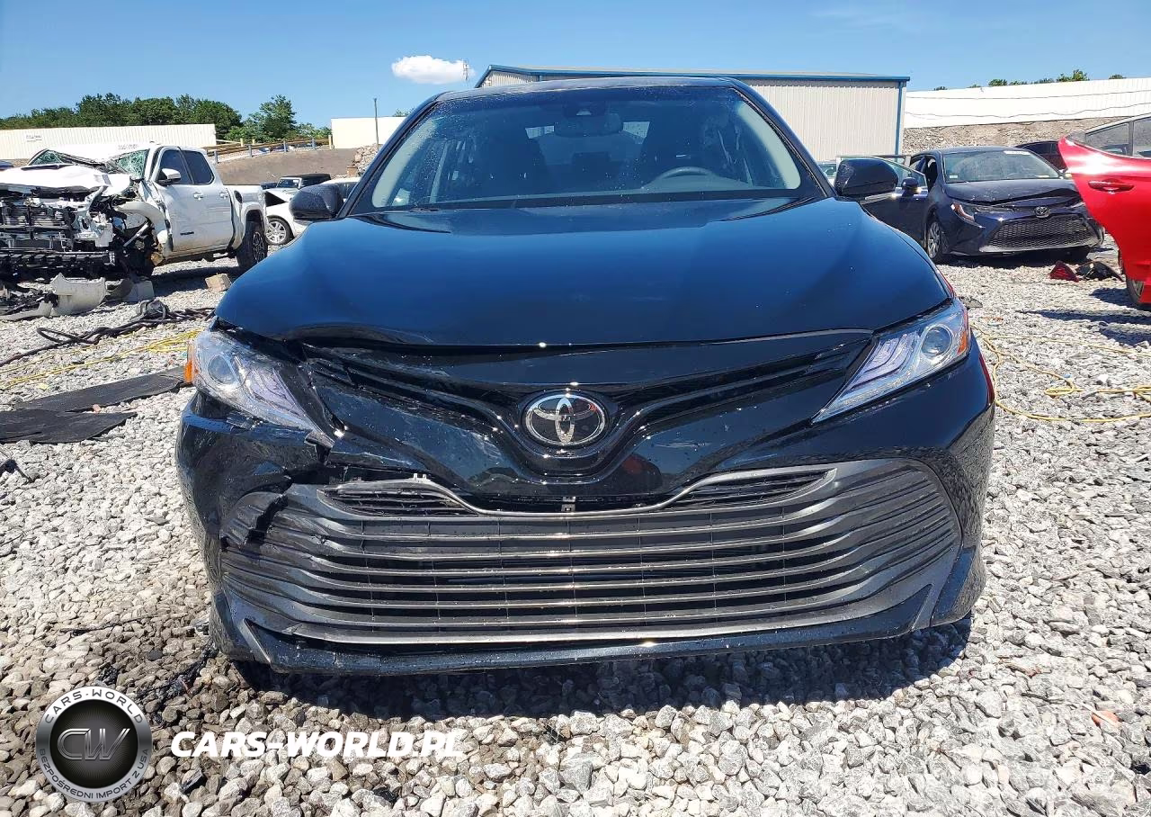 2019 Toyota Camry Xle VIN:4T1B11HK2KU768930 - 5