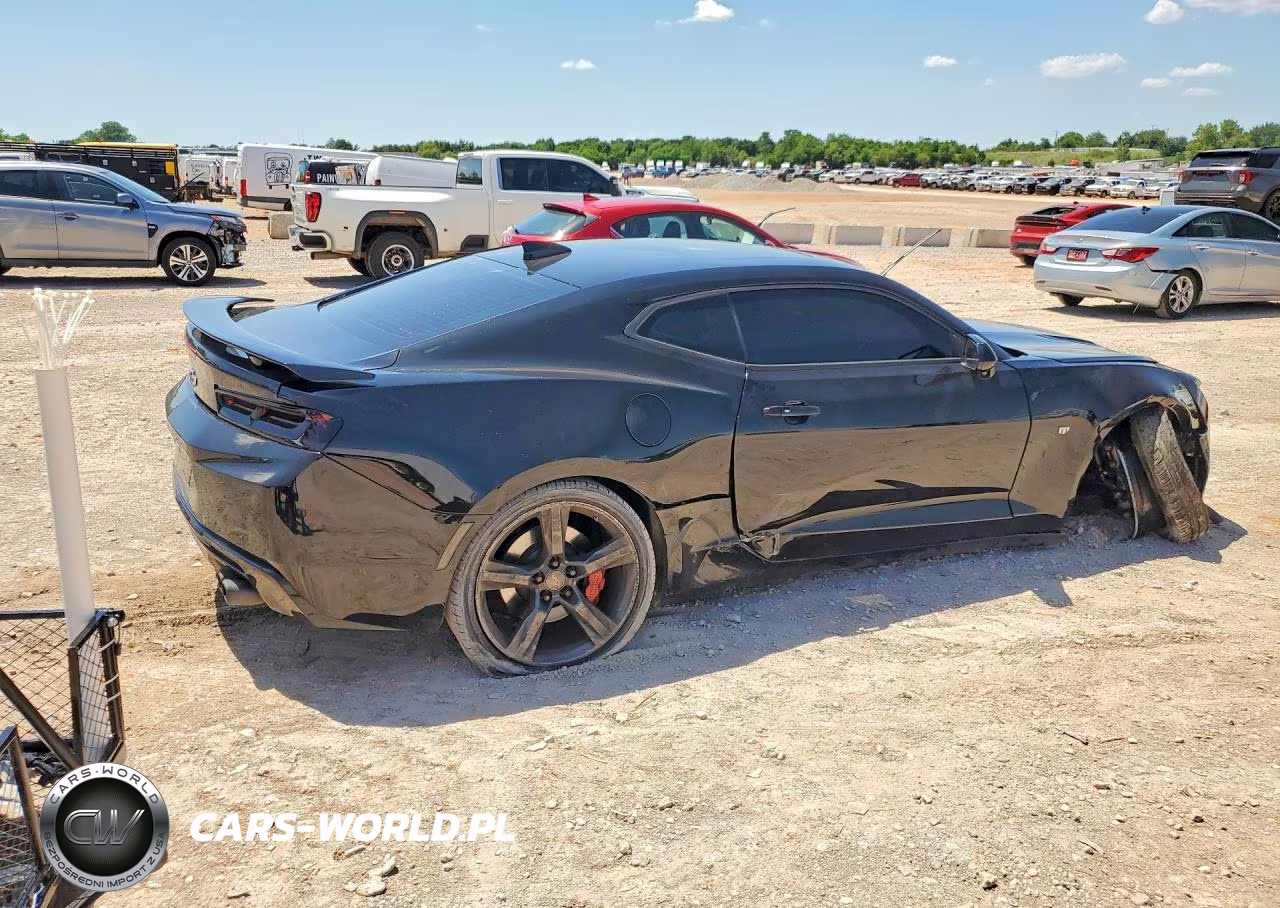 2016 Chevrolet Camaro 2Ss VIN:1G1FH1R79G0168375 - 3