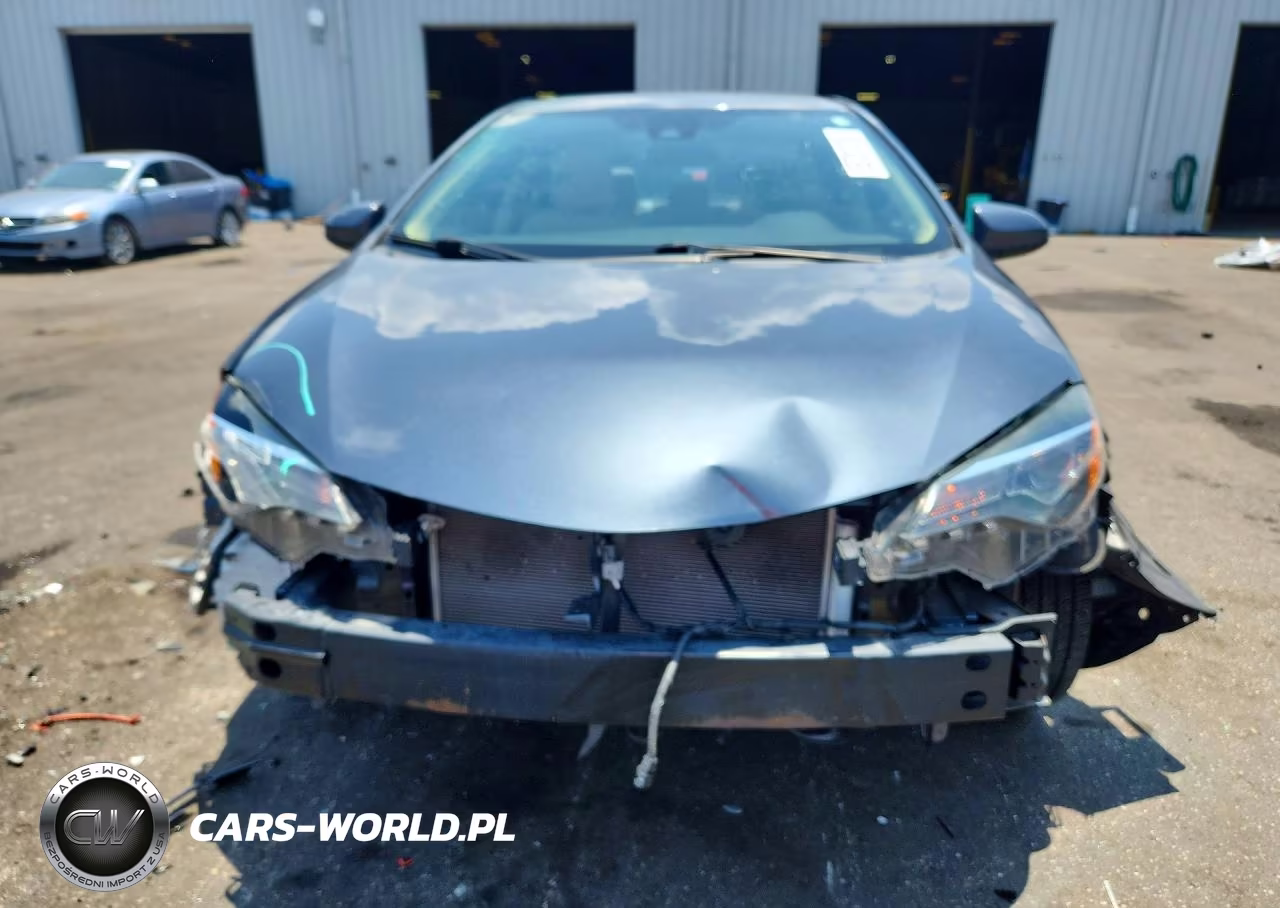 2018 Toyota Corolla Le VIN:2T1BURHE7JC991626 - 5