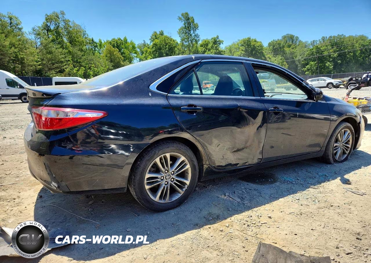 2017 Toyota Camry Se VIN:4T1BF1FK2HU455079 - 3