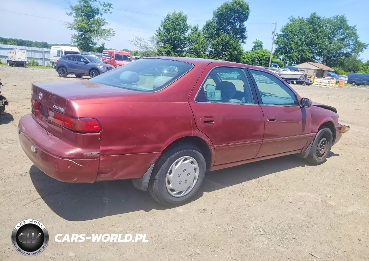 1999 Toyota Camry Le VIN:4T1BG22K3XU407131 - 3