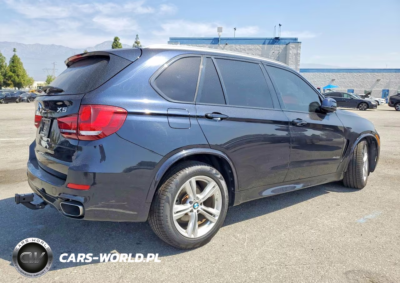 2017 BMW X5 xDrive35I VIN:5UXKR0C58H0V66276 - 3