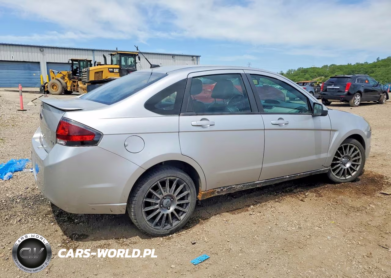 2011 Ford Focus Ses VIN:1FAHP3GN7BW110762 - 3