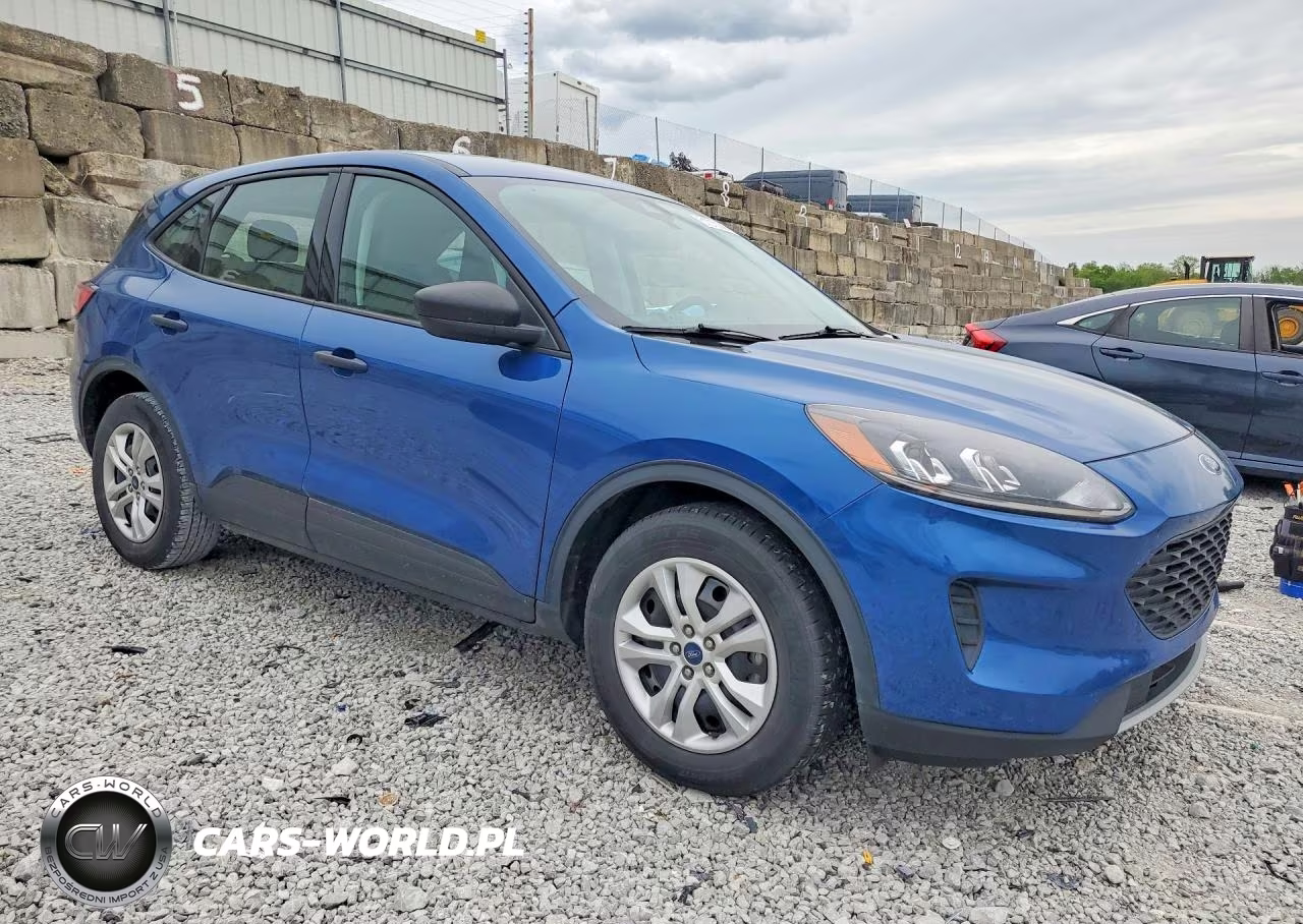 2022 Ford Escape S VIN:1FMCU0F61NUA83866 - 4