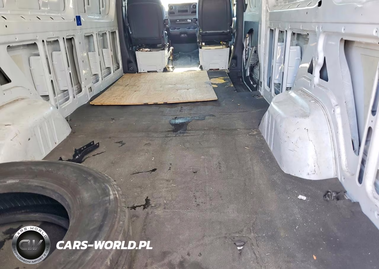 2019 Mercedes-Benz Sprinter 2500 VIN:WD4PF1ED0KT013658 - 10