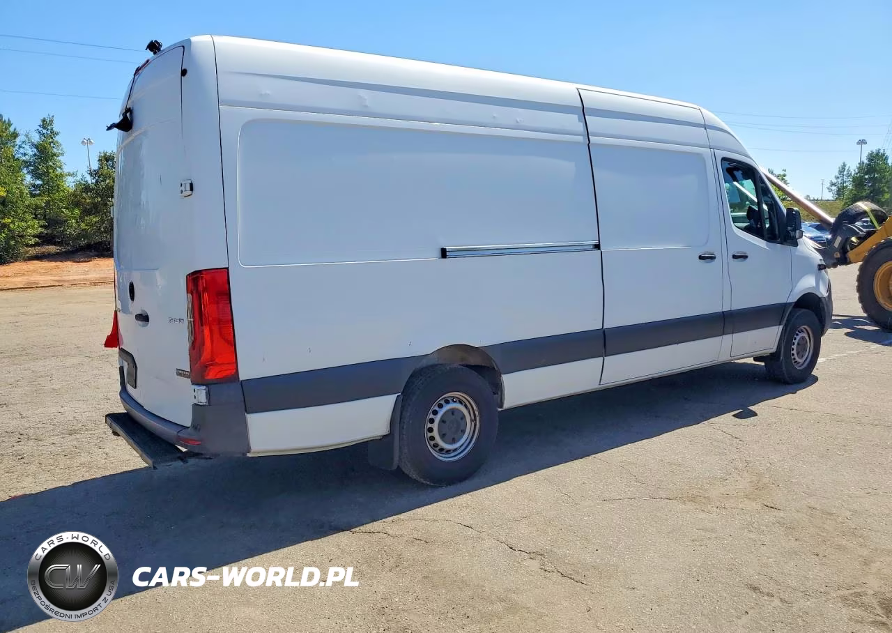 2019 Mercedes-Benz Sprinter 2500 VIN:WD4PF1ED0KT013658 - 3