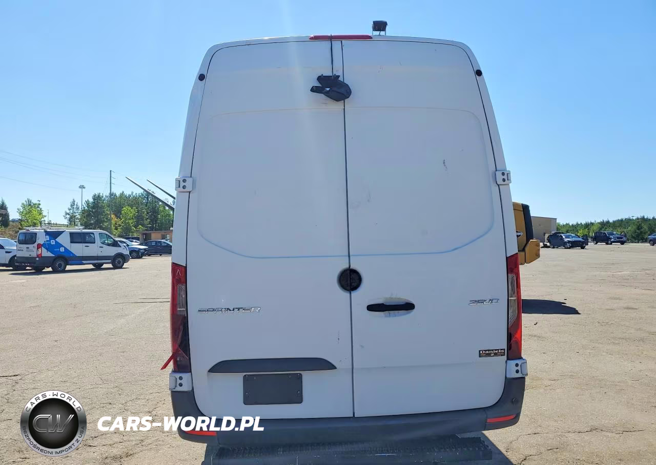 2019 Mercedes-Benz Sprinter 2500 VIN:WD4PF1ED0KT013658 - 6