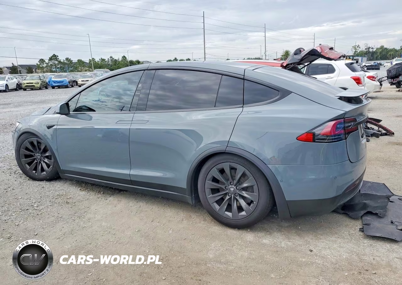 2018 Tesla Model X VIN:5YJXCDE26JF139382 - 2