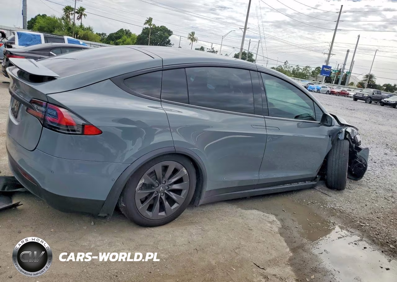 2018 Tesla Model X VIN:5YJXCDE26JF139382 - 3