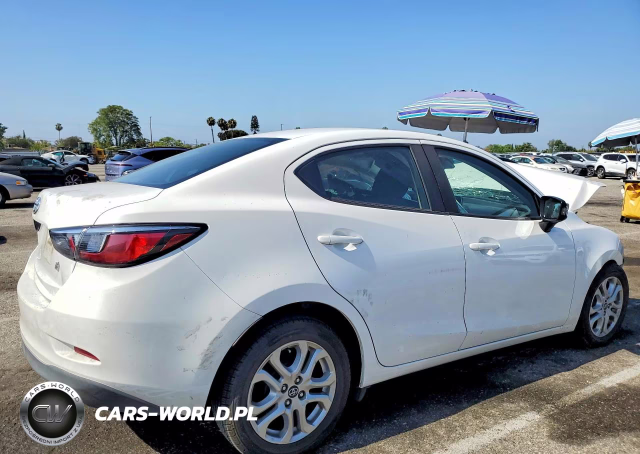 2017 Toyota Yaris Ia Base VIN:3MYDLBYV8HY149134 - 3