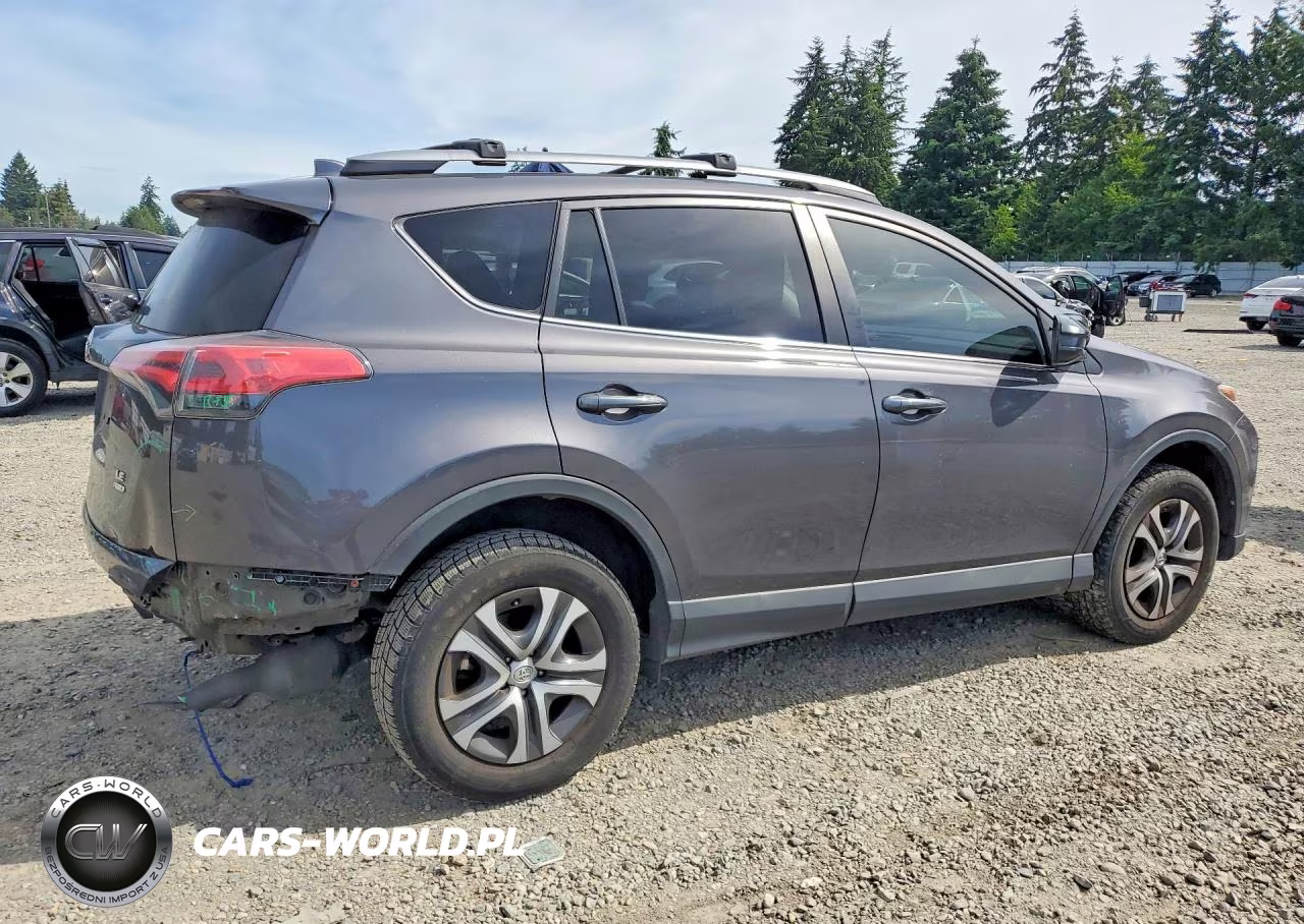2017 Toyota Rav4 Le VIN:2T3BFREV0HW689674 - 3