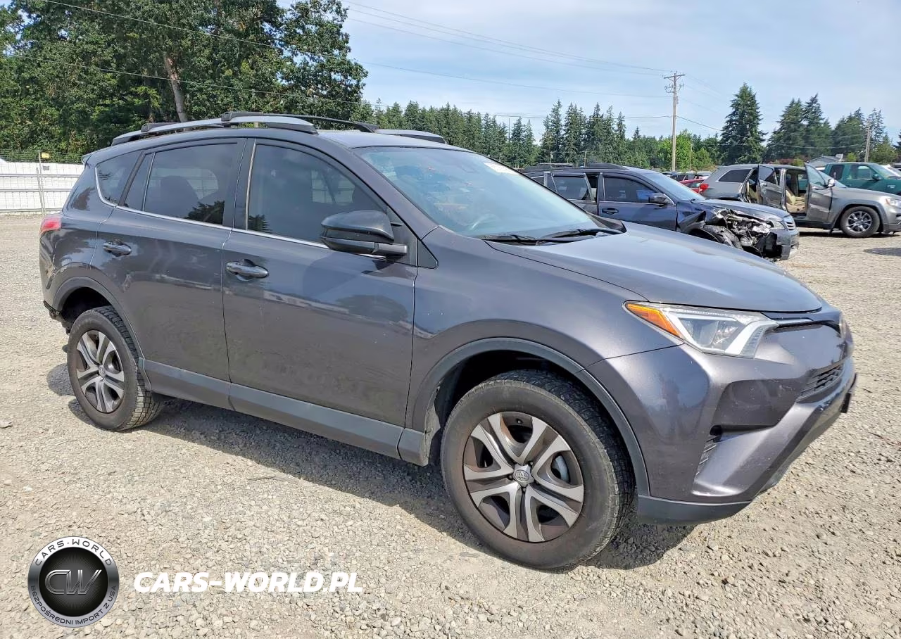 2017 Toyota Rav4 Le VIN:2T3BFREV0HW689674 - 4