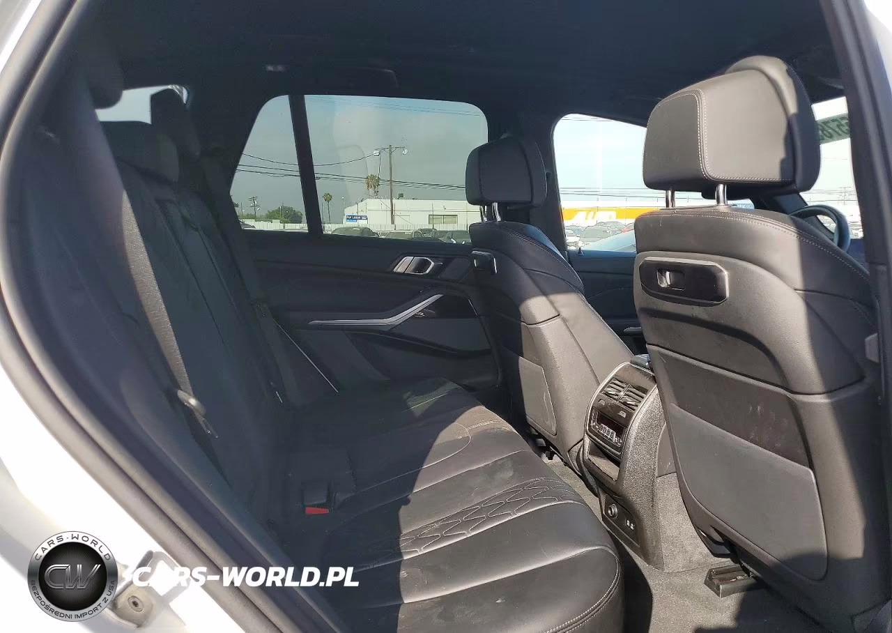 2025 BMW X5 xDrive50E VIN:5UX43EU0XS9Y04268 - 11