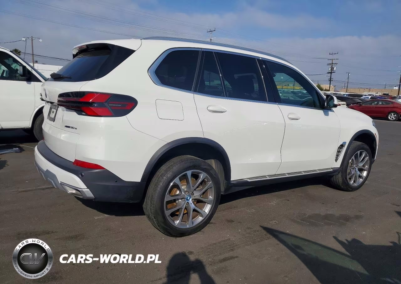 2025 BMW X5 xDrive50E VIN:5UX43EU0XS9Y04268 - 3