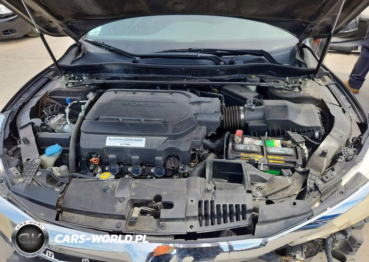 2017 Honda Accord Touring VIN:1HGCR3F94HA015053 - 11