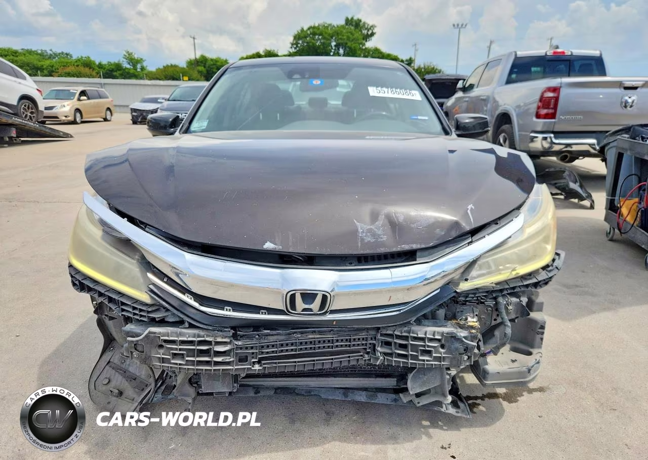 2017 Honda Accord Touring VIN:1HGCR3F94HA015053 - 5
