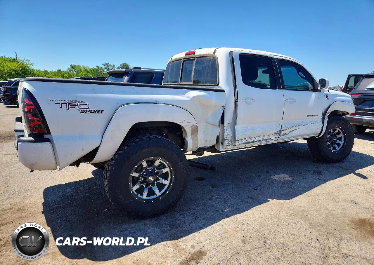 2011 Toyota Tacoma VIN:3TMMU4FN6BM031088 - 3
