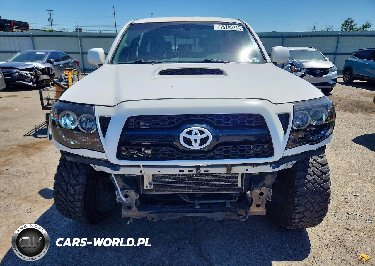 2011 Toyota Tacoma VIN:3TMMU4FN6BM031088 - 5