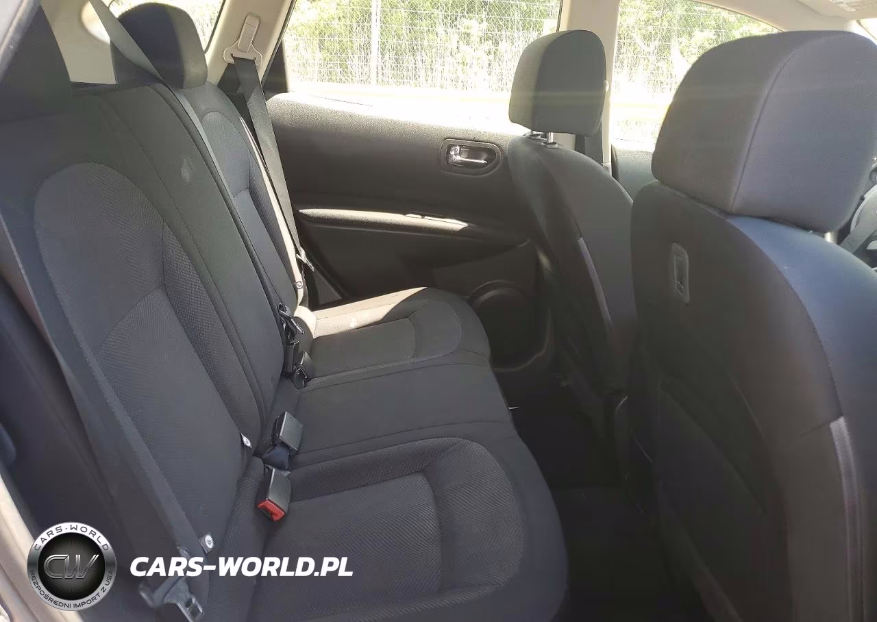 2015 Nissan Rogue Select S VIN:JN8AS5MT0FW660467 - 11