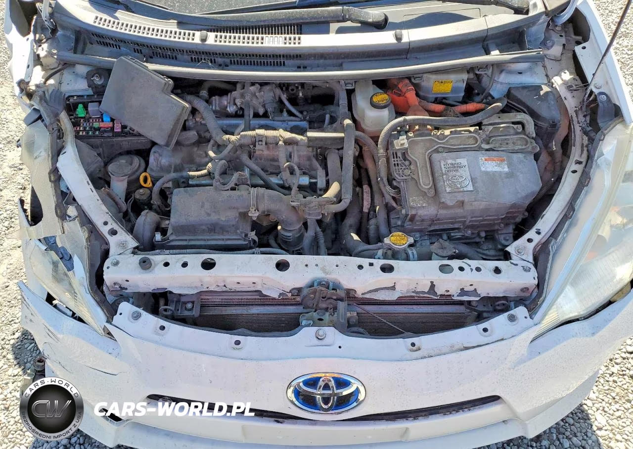 2014 Toyota Prius C Two VIN:JTDKDTB32E1560349 - 11