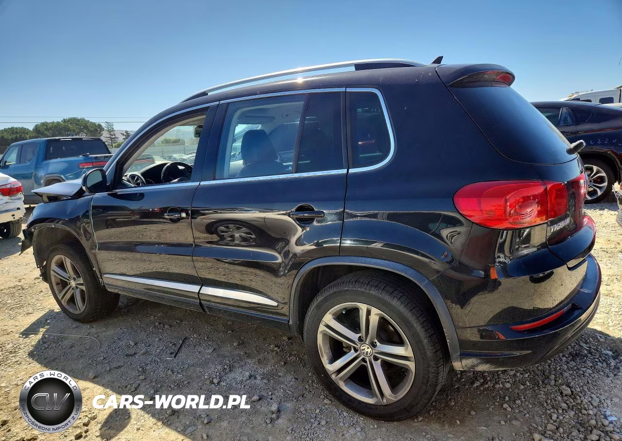 2017 Volkswagen Tiguan Sport VIN:WVGTV7AX1HK018389 - 2