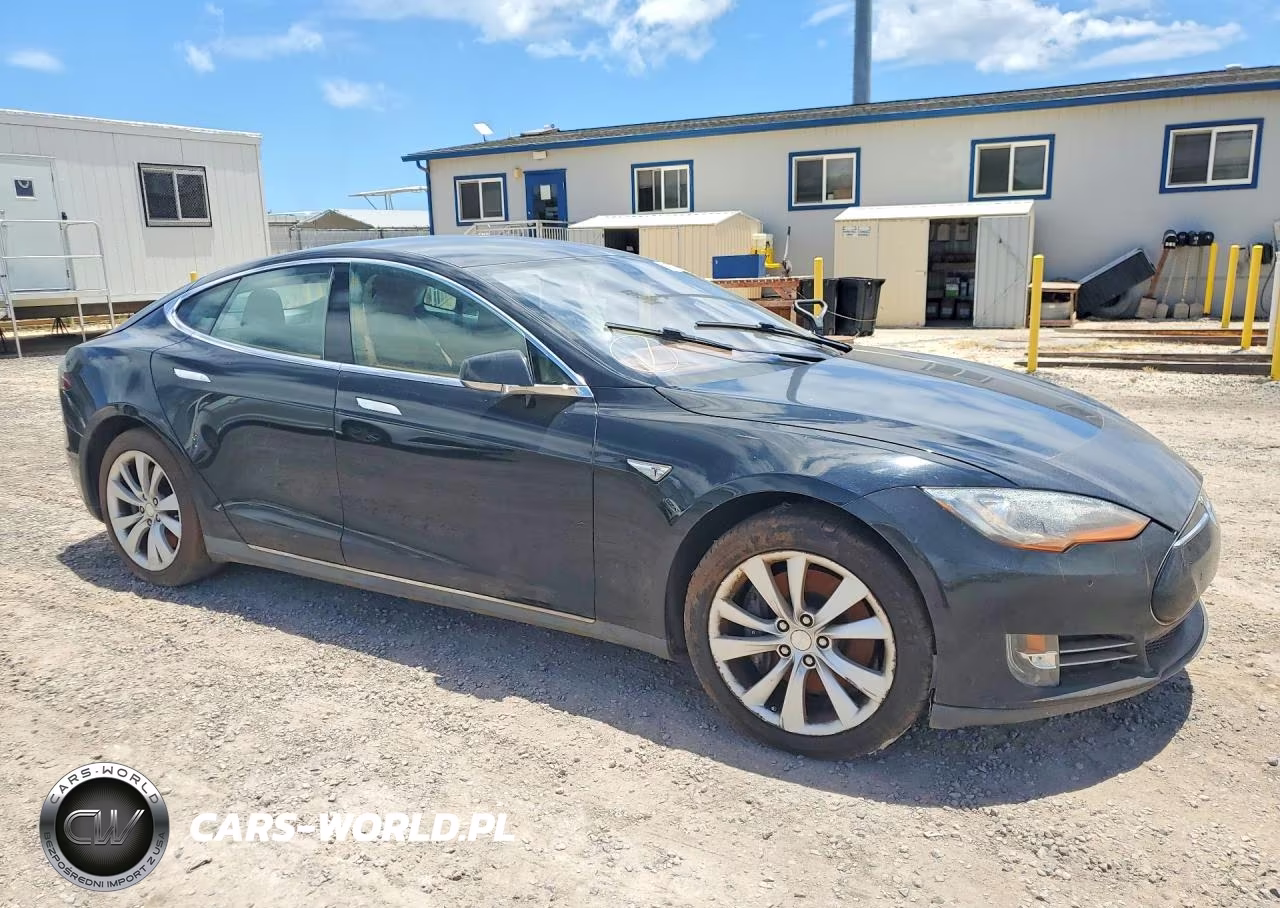 2014 Tesla Model S VIN:5YJSA1S19EFP61247 - 4