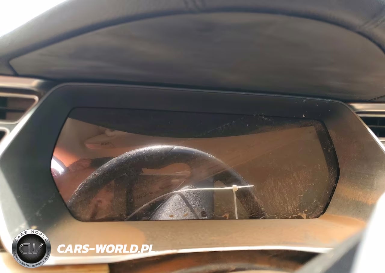 2014 Tesla Model S VIN:5YJSA1S19EFP61247 - 9