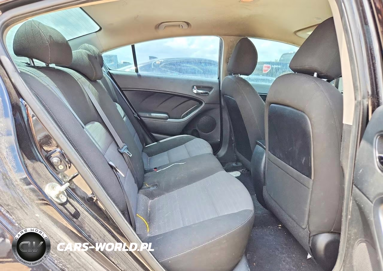2018 Kia Forte S VIN:3KPFL4A78JE207250 - 10