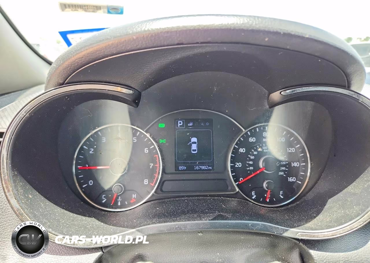 2018 Kia Forte S VIN:3KPFL4A78JE207250 - 9