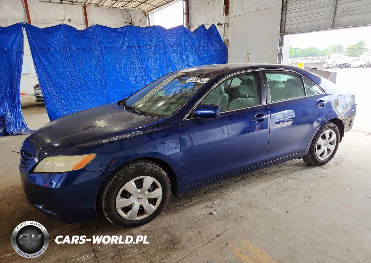 2007 Toyota Camry Le – zdjęcie 1 z 12