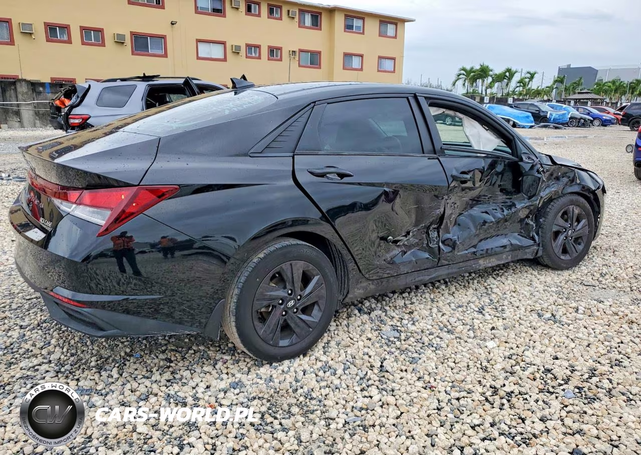 2021 Hyundai Elantra Sel VIN:5NPLS4AG6MH017842 - 3