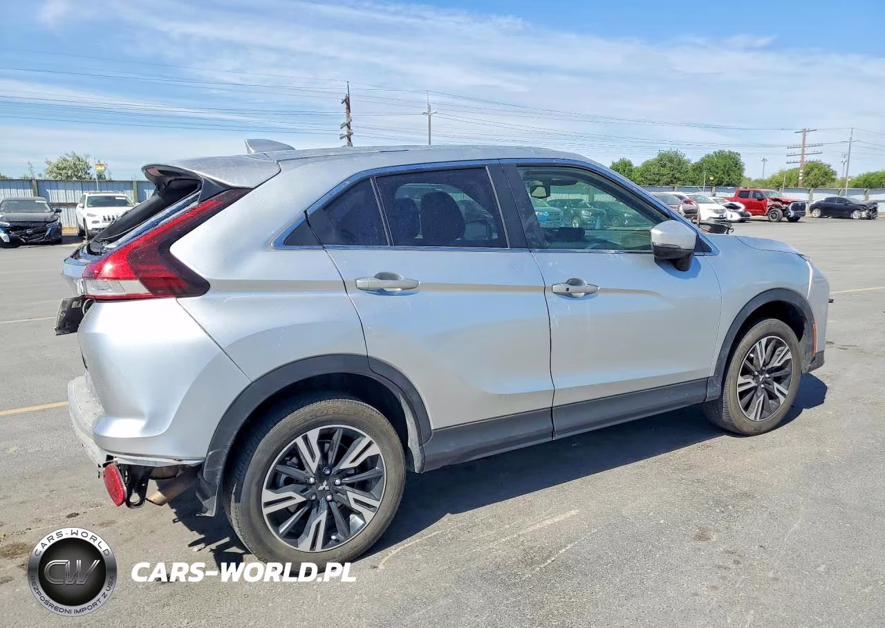 2024 Mitsubishi Eclipse Cross Se VIN:JA4ATWAA4RZ068035 - 3