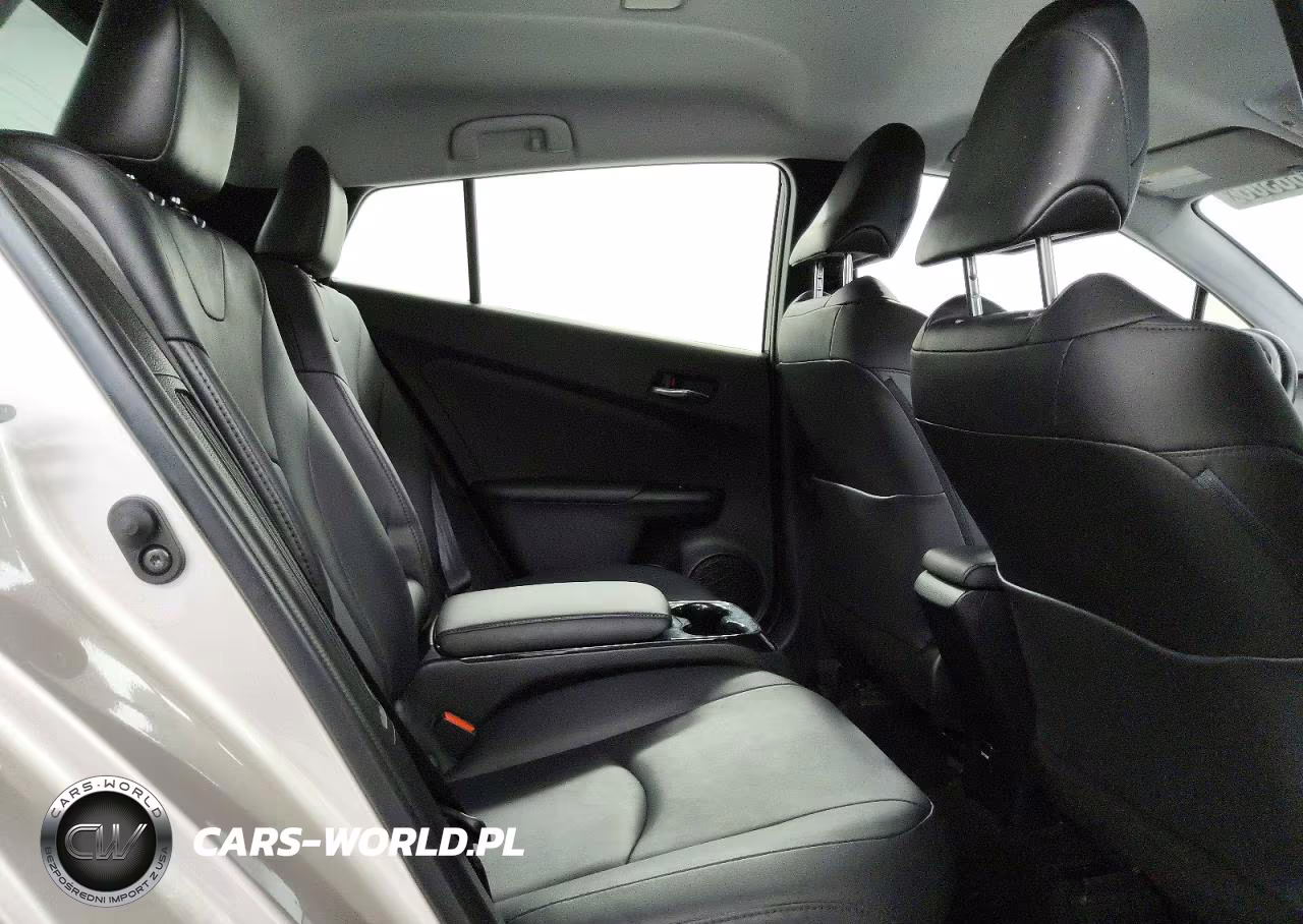 2017 Toyota Prius Prime Premium VIN:JTDKARFP4H3057617 - 10
