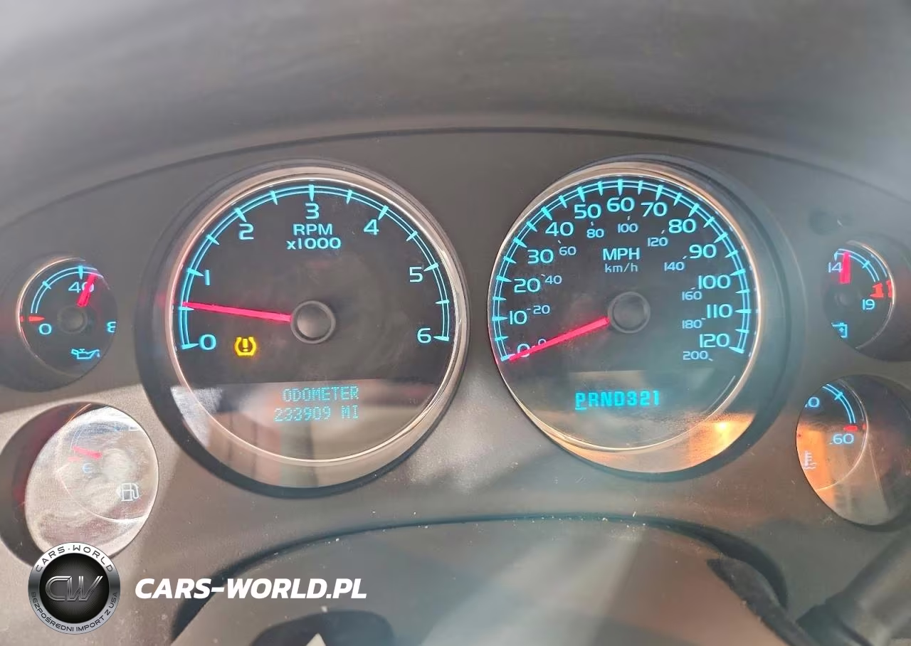 2007 GMC Yukon VIN:1GKFK13057J119029 - 9