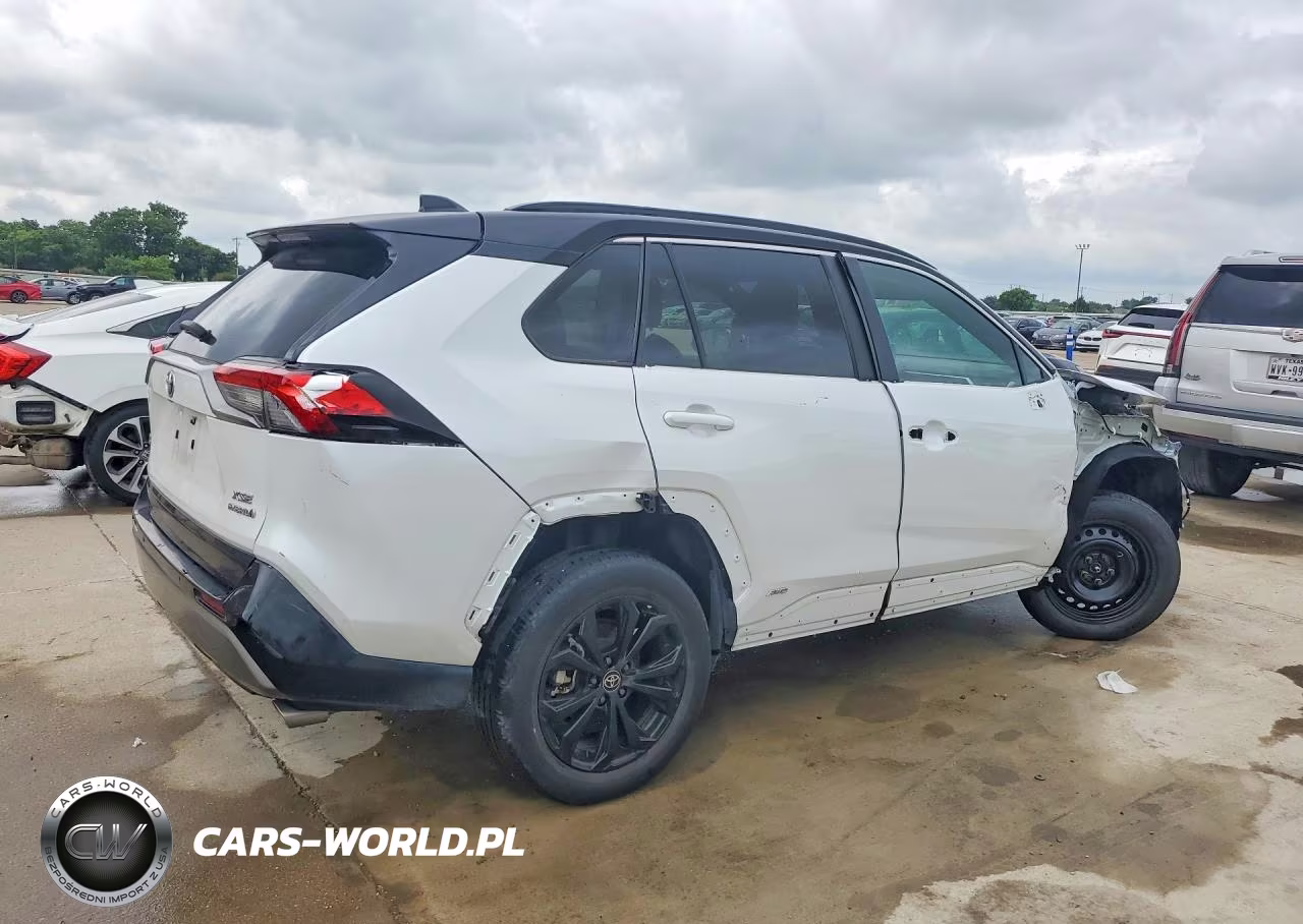 2024 Toyota Rav4 Xse VIN:4T3E6RFV8RU148028 - 3