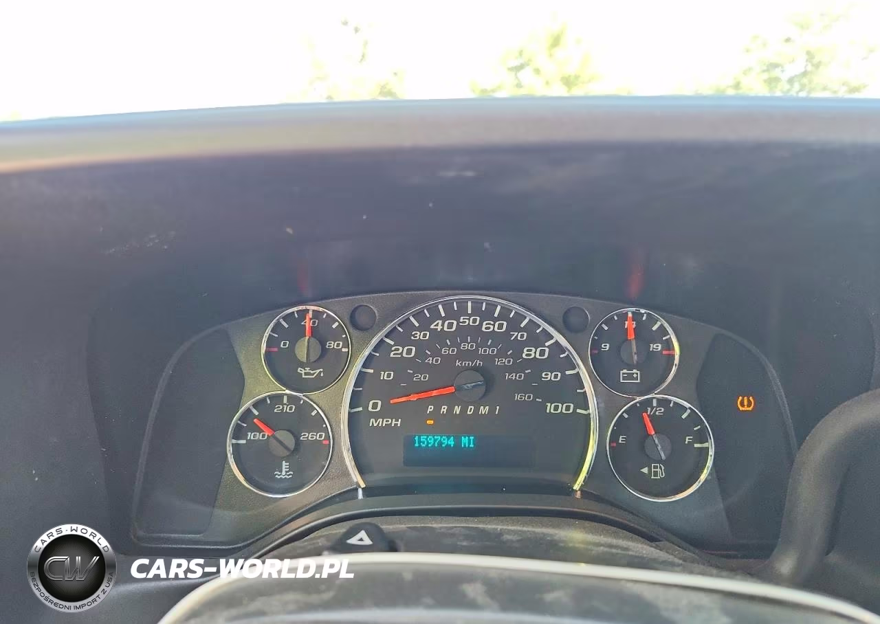 2019 Chevrolet Express G2500 VIN:1GCWGAFP1K1366563 - 9