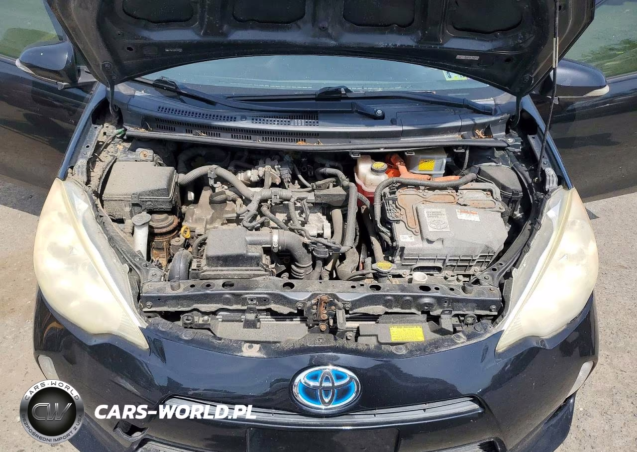 2012 Toyota Prius C One VIN:JTDKDTB35C1007577 - 11