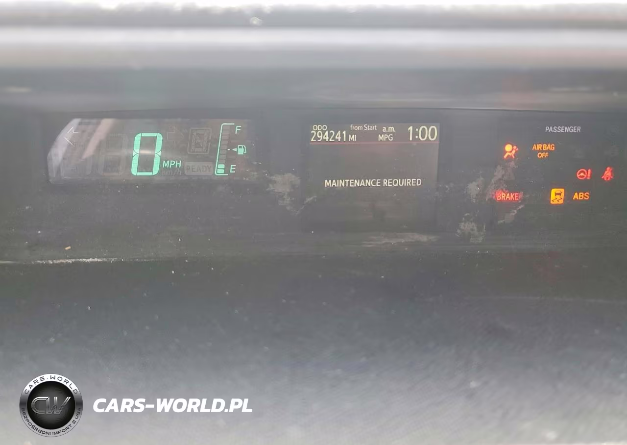 2012 Toyota Prius C One VIN:JTDKDTB35C1007577 - 9