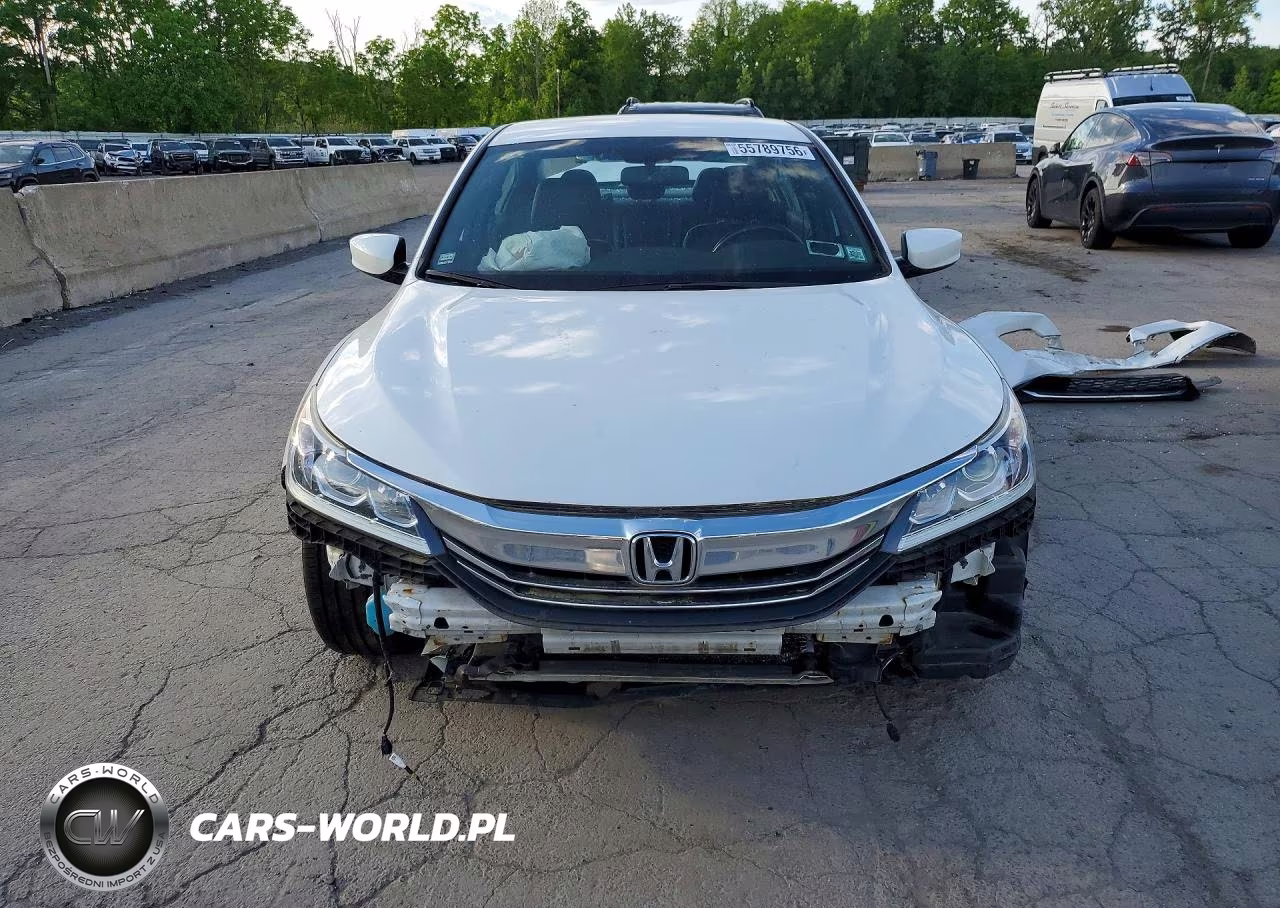 2017 Honda Accord Sport Special Edition VIN:1HGCR2F13HA098124 - 5