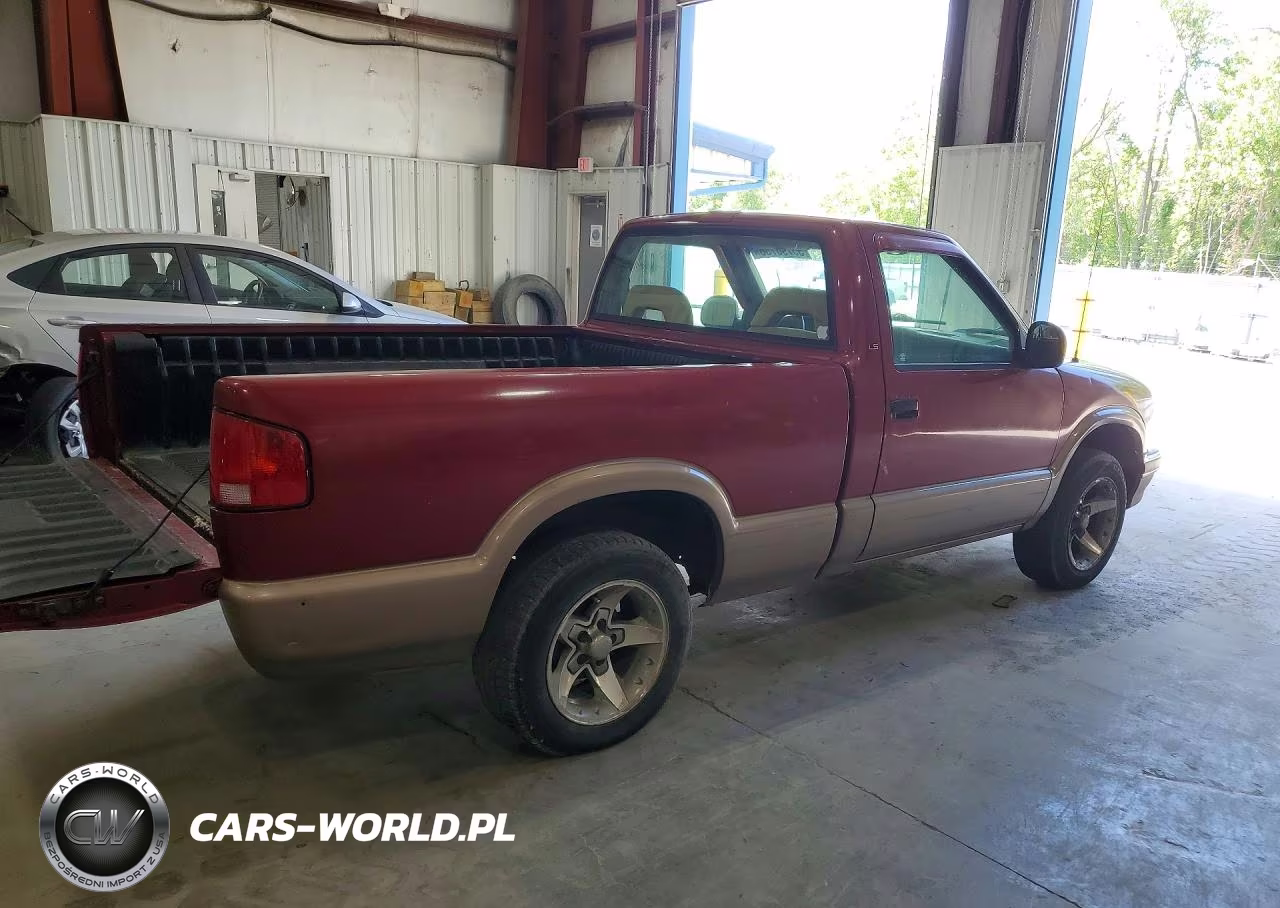 1996 Chevrolet S10 Long Life Vehicle VIN:1GCCS14XXT8181344 - 3