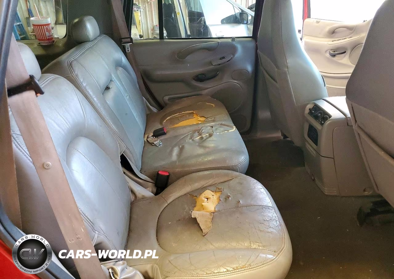 2000 Ford Expedition Xlt VIN:1FMEU15L4YLC41522 - 11