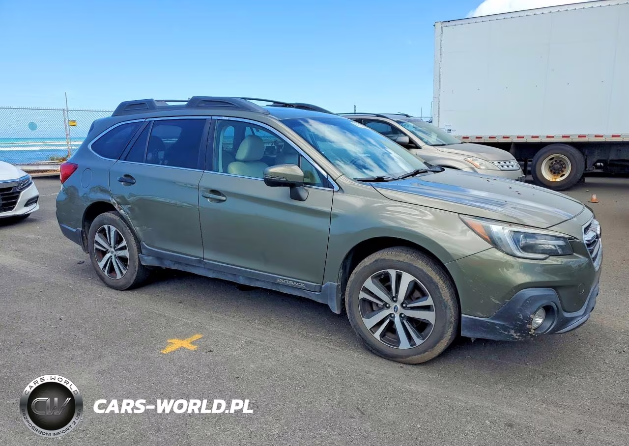 2018 Subaru Outback 2.5I Limited VIN:4S4BSANC4J3326892 - 4