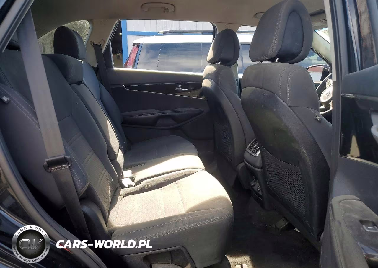 2016 Kia Sorento Lx VIN:5XYPG4A3XGG153225 - 11
