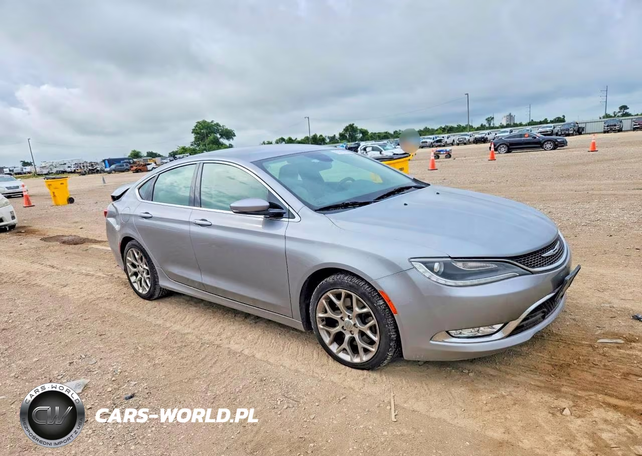 2015 Chrysler 200 C VIN:1C3CCCEG7FN523687 - 4