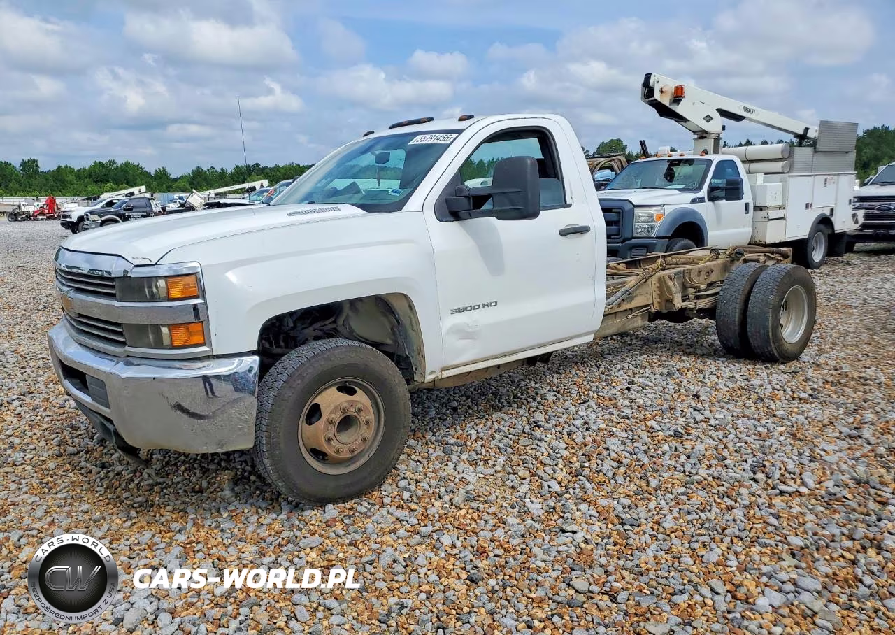 2015 Chevrolet Silverado C3500 – zdjęcie 1 z 13
