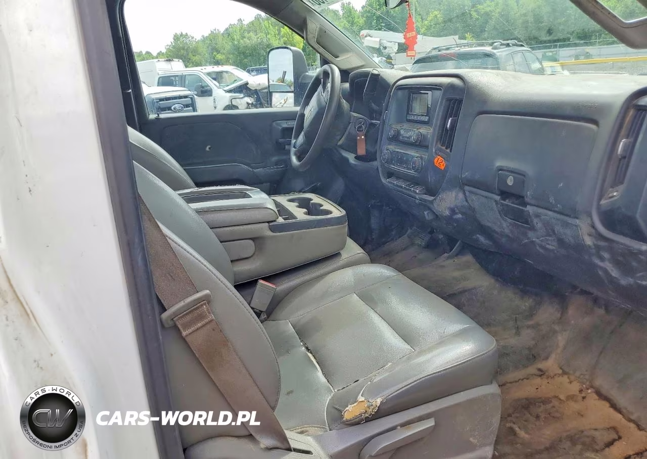 2015 Chevrolet Silverado C3500 VIN:1GB3CYC80FF637808 - 11
