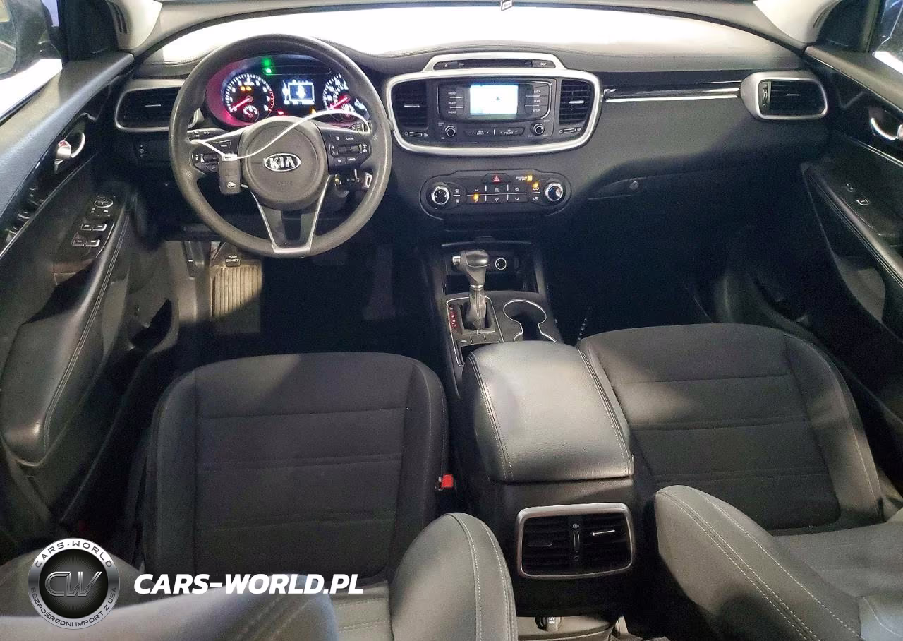 2018 Kia Sorento L VIN:5XYPG4A34JG412248 - 8