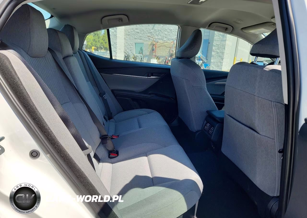 2026 Toyota Camry Le VIN:4T1DAACK9TU258706 - 10
