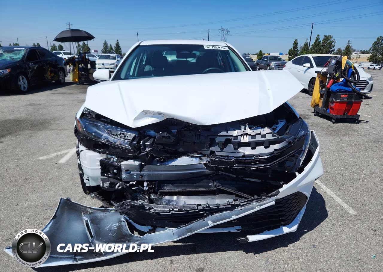 2026 Toyota Camry Le VIN:4T1DAACK9TU258706 - 5